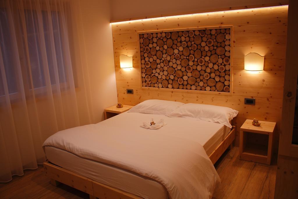B&B Augusto Madonna Cameră foto